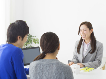 生命保険のご提案写真